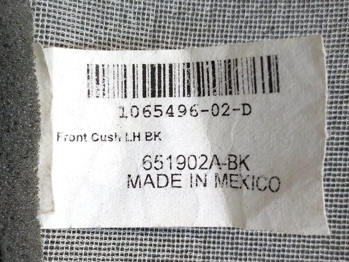 1 The trim on the bottom of the driver's seat TXT SEAT Tesla model  S REST 1454066-00-A