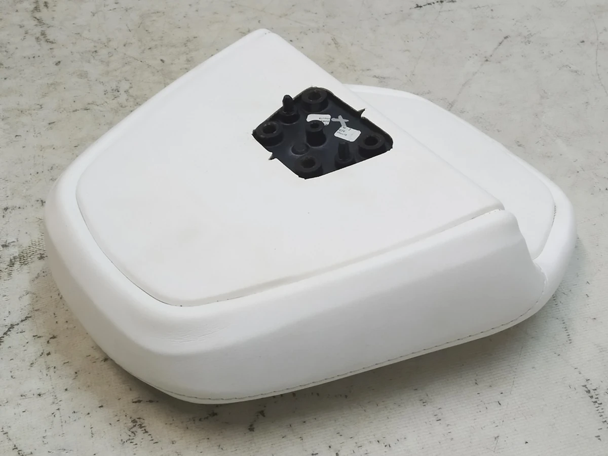 3 1ST ROW headrest trim assembly - PREMIUM - WHITE Tesla Model S REST, Model X 1065501-01-B