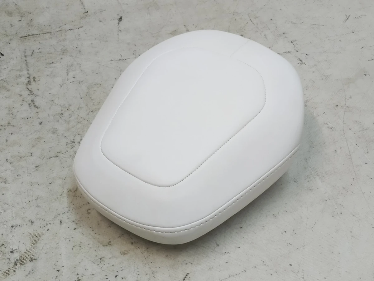 3 1ST ROW headrest trim assembly - PREMIUM - WHITE Tesla Model S REST, Model X 1065501-01-B