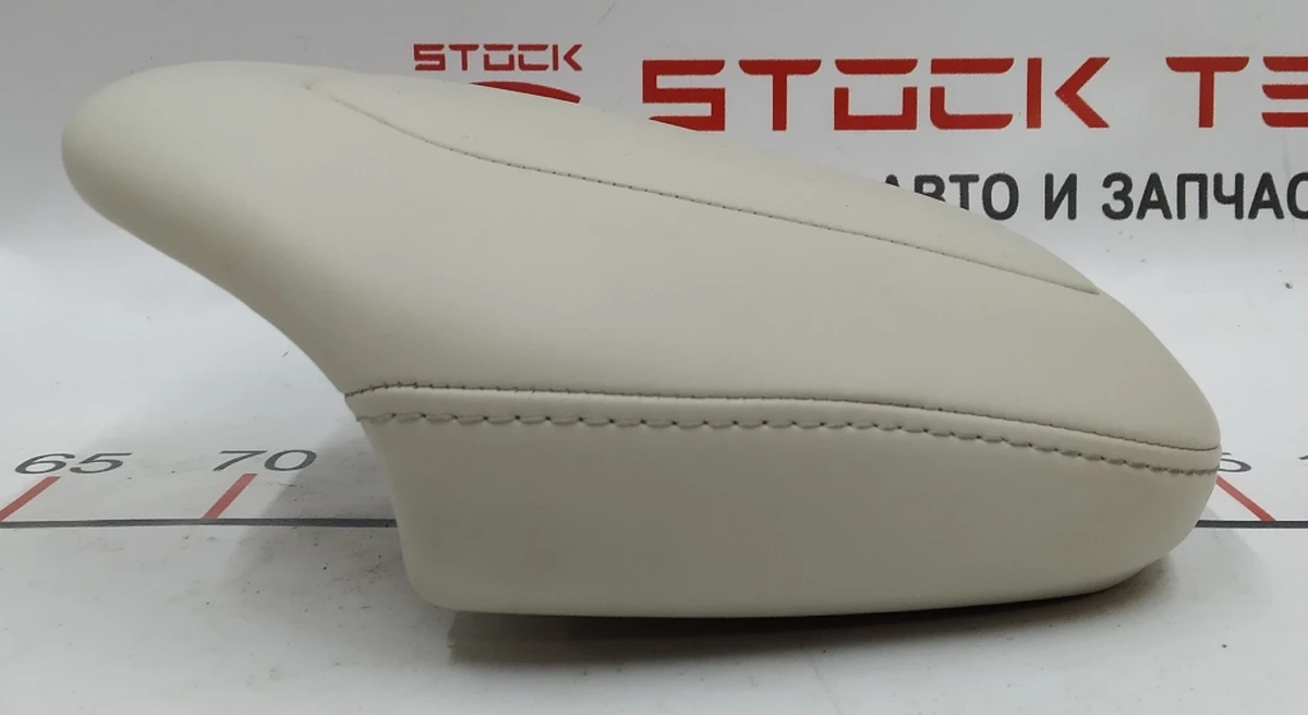 3 Підголівник сидіння водійського/пасажирського PUR CREAM Tesla model X, model S REST 1065501-05-B
