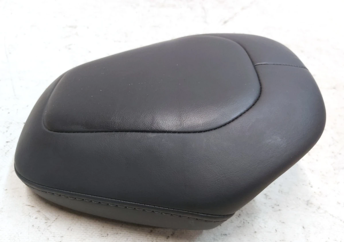 3 Підголівник сидіння водійського пасажирського PUR BLACK Tesla model S REST, model X 1065501-06-D
