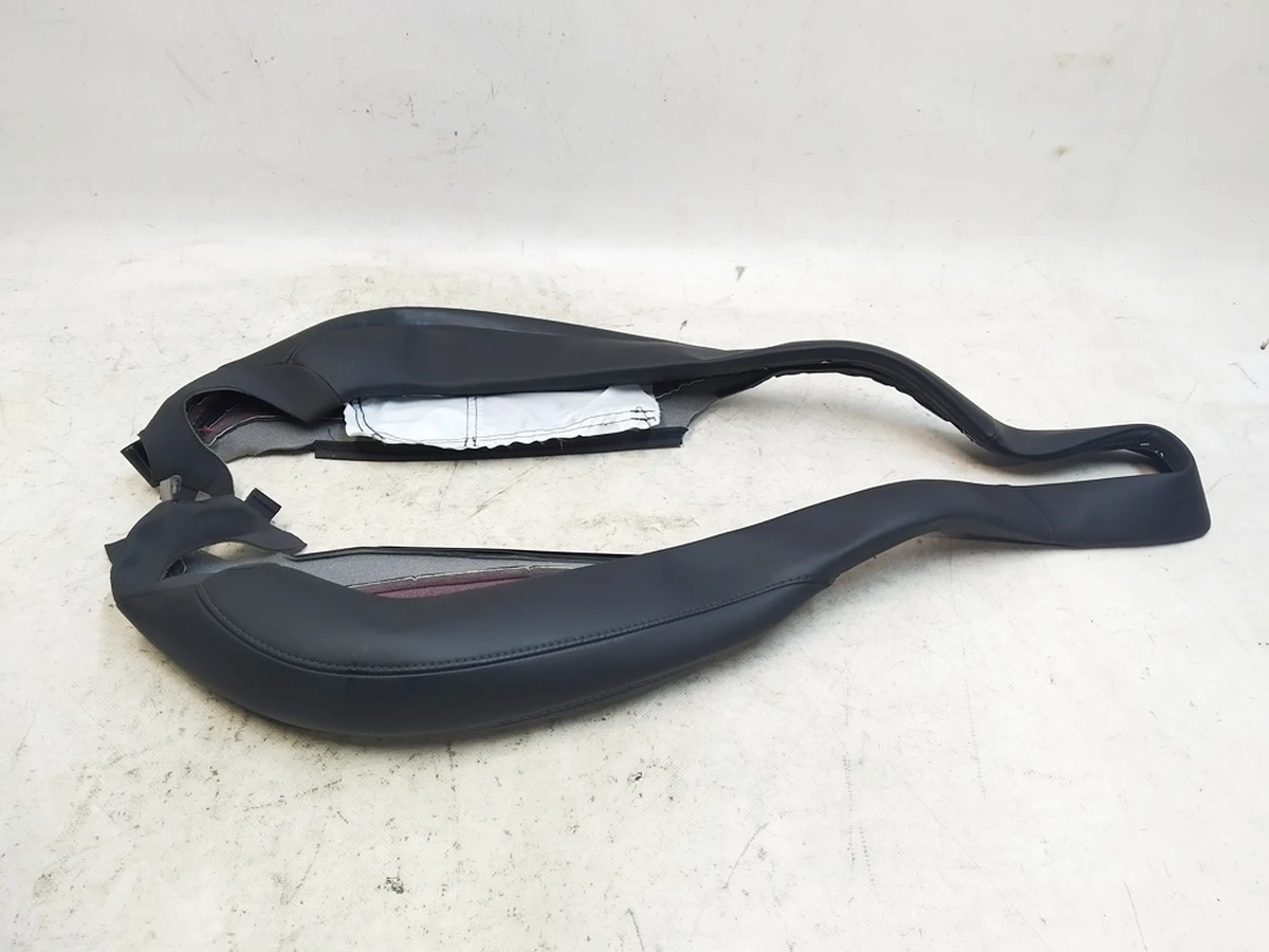 1 Обшивка бічної підтримки та кантика верхньої частини водійського сидіння PUR_BLK Tesla model S REST,  model X 1065502-06-B