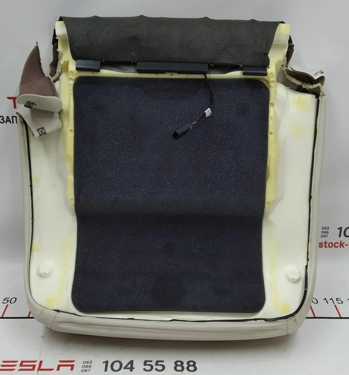 2 Обшивка подушки пасажирського сидіння з підігрівом та без датчика присутності PUR CRM Tesla model S REST, model X 9876524-03-A