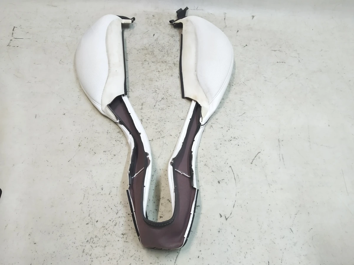 1 Обшивка бічної підтримки та кантика верхньої частини водійського сидіння LUX WHITE Tesla Model S REST, Model X 1074785-04-E