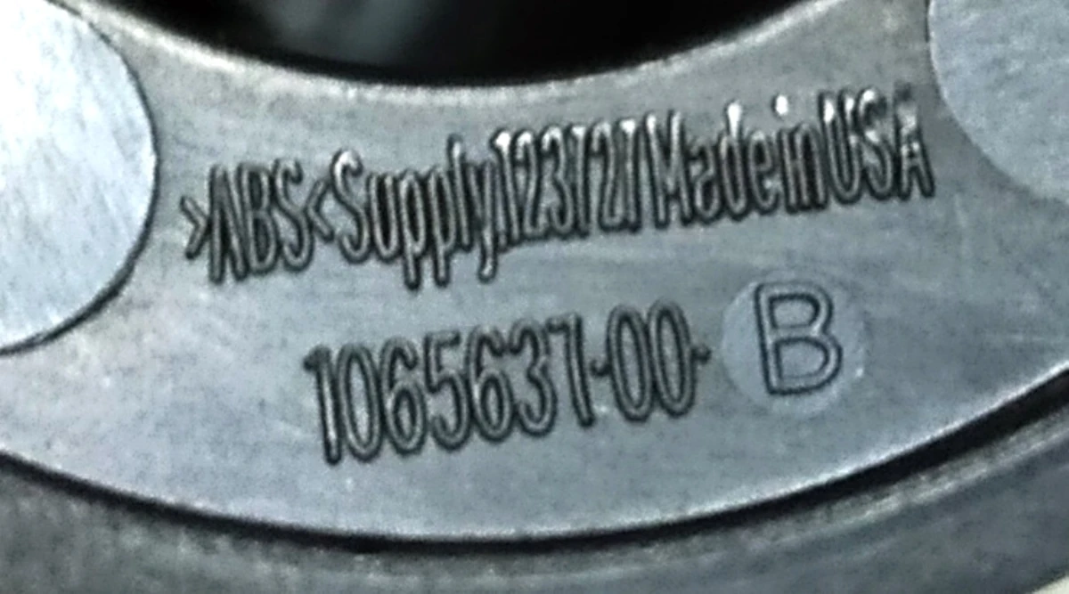 23 BALL SOCKET TRIM COVER Tesla model X 1065637-00-C