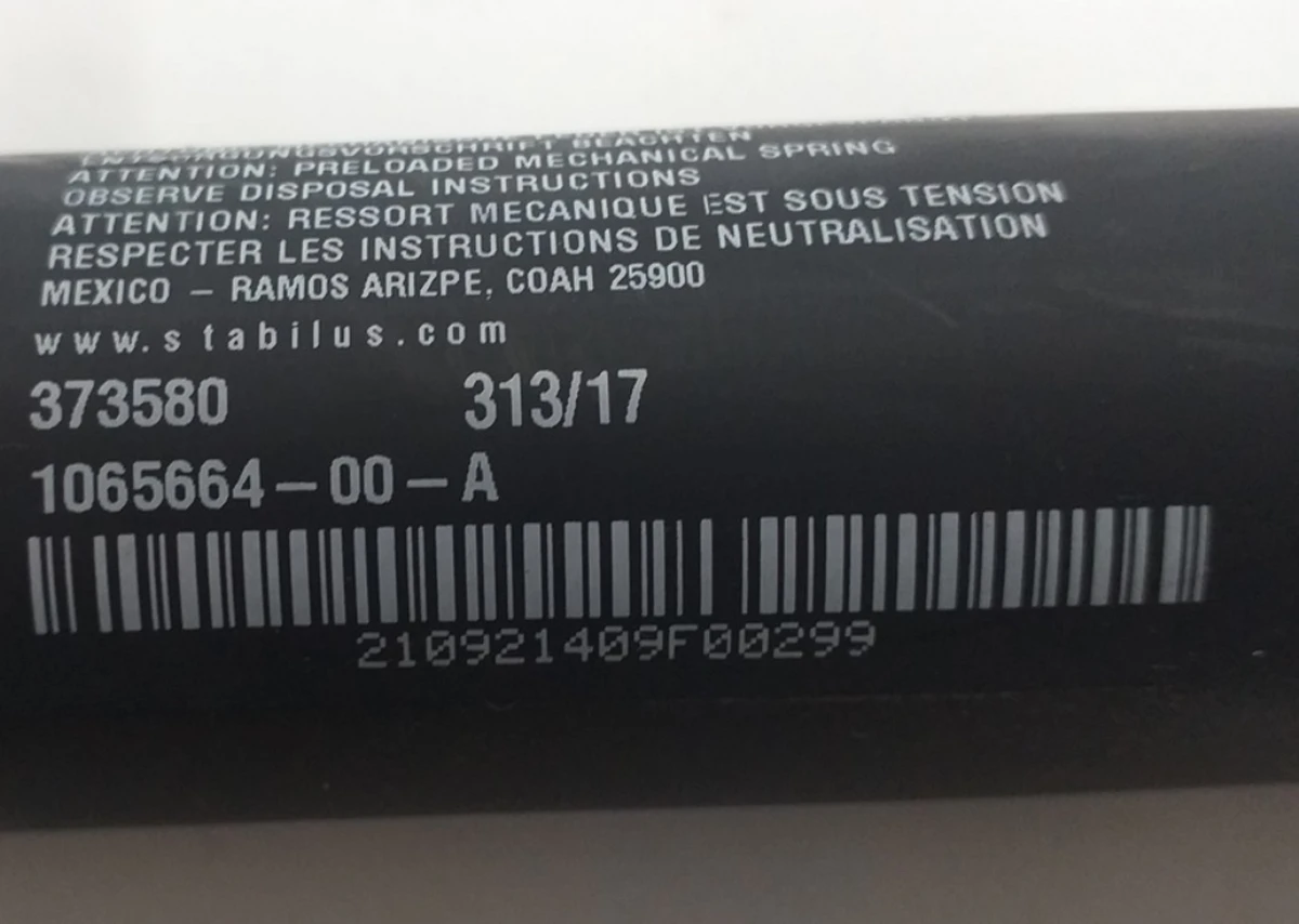 5 Амортизатор (привод электрический) крышки багажника левый некондиция Tesla model X 1065664-00-B