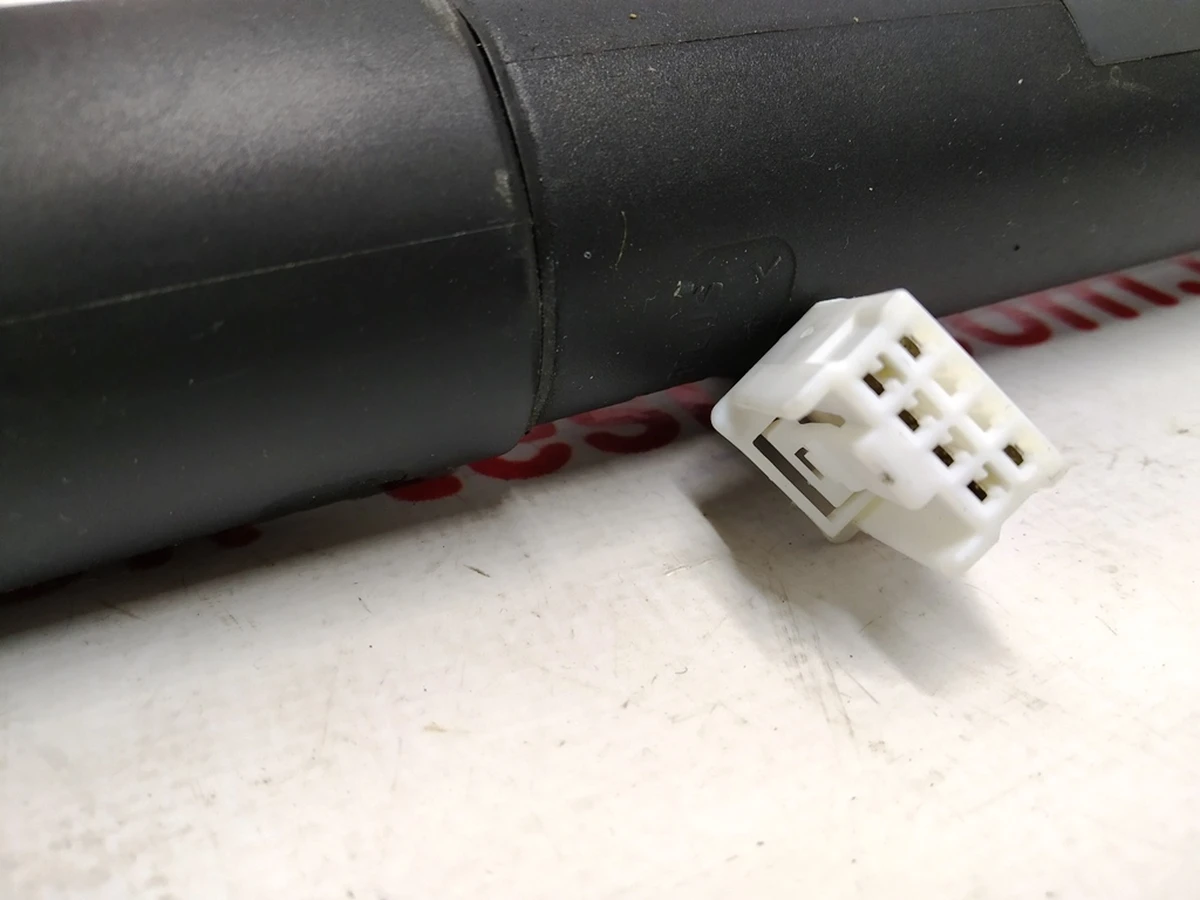 5 LIFTGATE POWER STRUT LEFT HAND Tesla model X 1065664-00-B