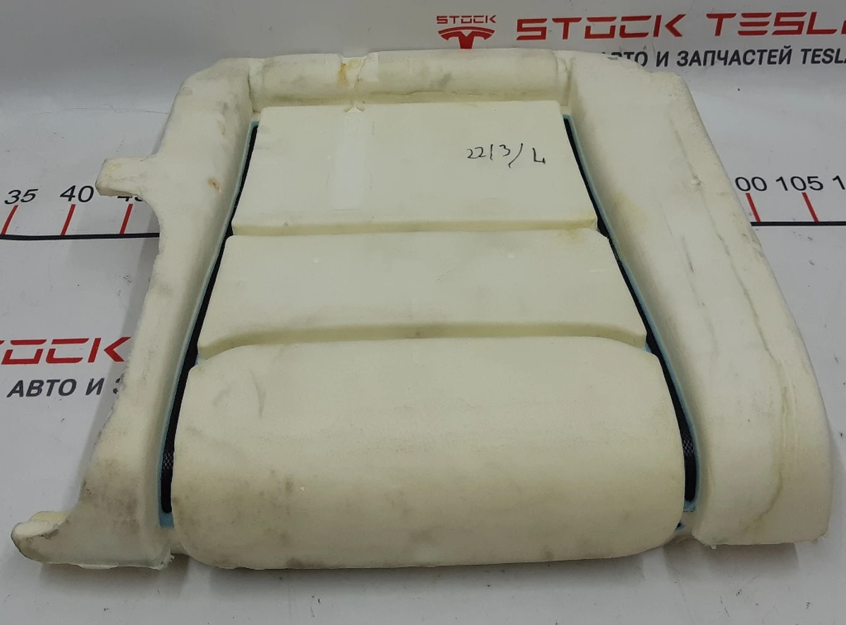 Пінний наповнювач нижньої частини сидіння 3-го ряду лівого Tesla model X 1065696B