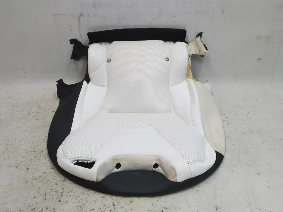 1 Обшивка спинки 3-го ряду сидінь ліва LUX ULTRA WHITE Tesla Model X 1074842-04-C