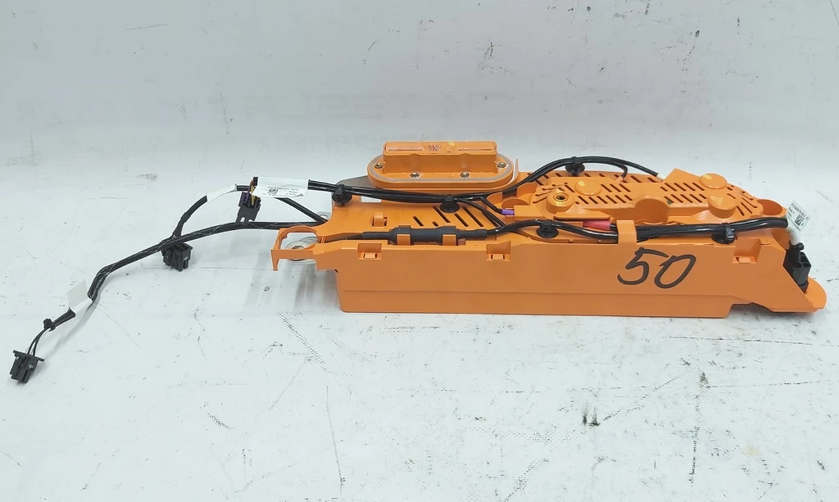 Допоміжний блок керування основної батареї Tesla model S model S REST model X 1065894-00-C