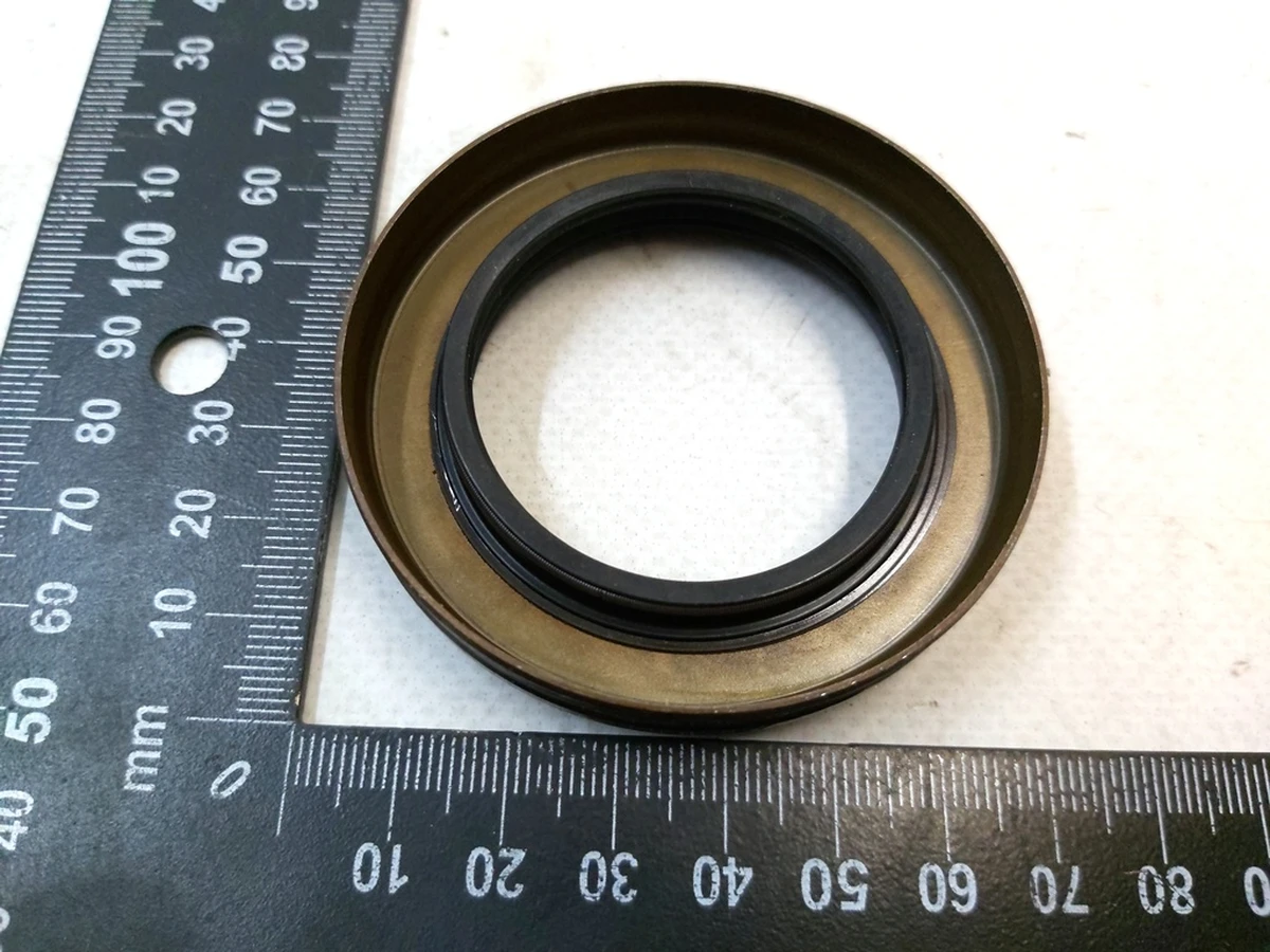 Сальник напівосі двигуна HNBR 44 X 67 Tesla all models 1065932-00-A