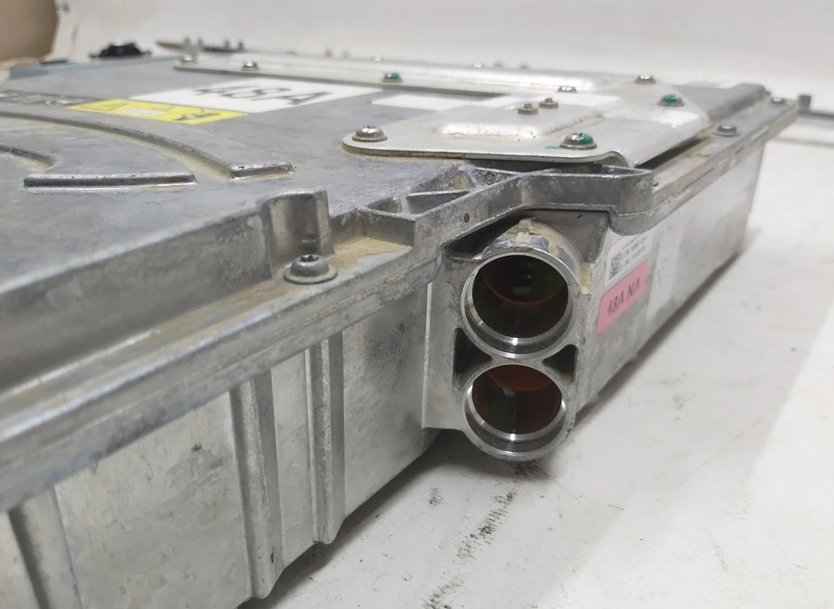 1 Чарджер блок (GEN3) (48A, 1 фаза) Tesla model S REST 1035647-02-F