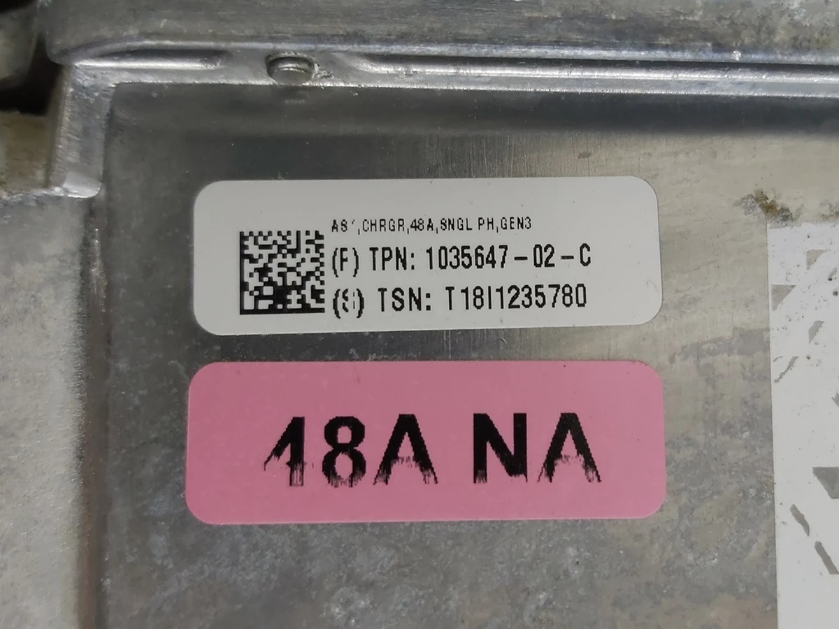 1 Чарджер блок (GEN3) (48A, 1 фаза) Tesla model S REST 1035647-02-F