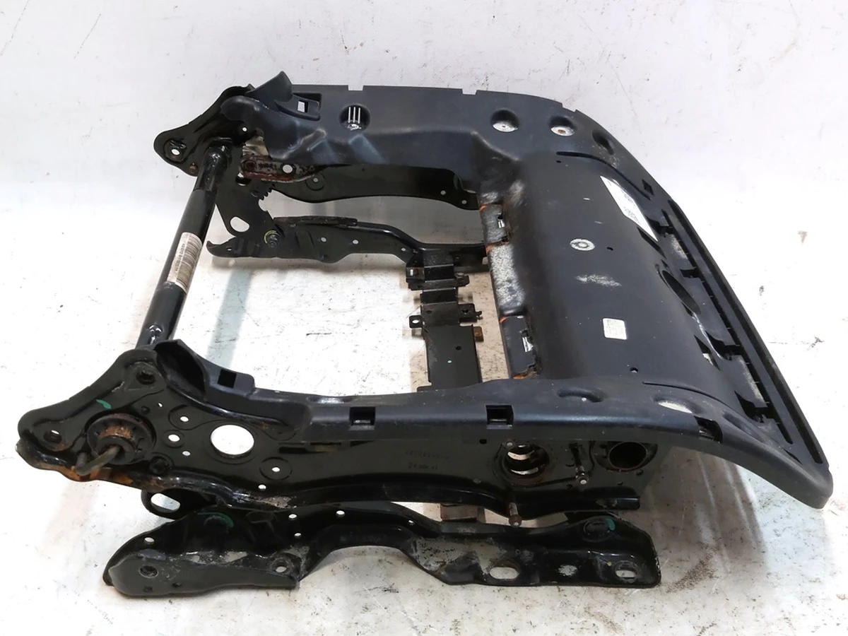 2 Каркас нижньої частини водійського сидіння в зборі Tesla model X AG156345-E
