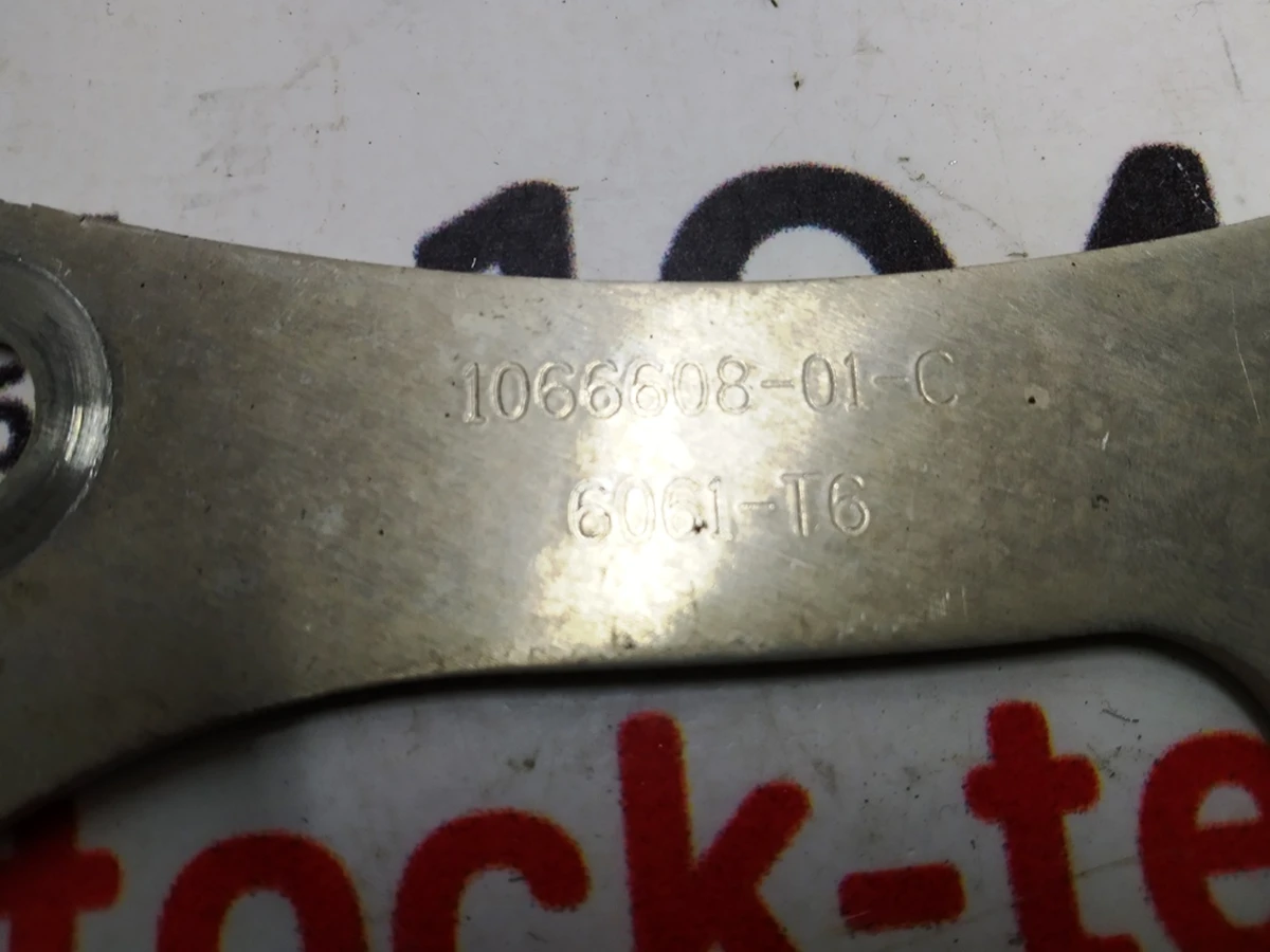 13 Пластина кронштейна кріплення двигуна переднього подушка правий AWD Tesla model X S REST 1066608-01-C