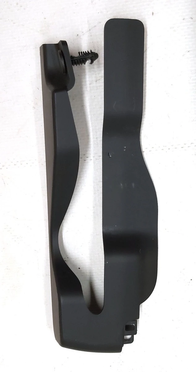 20 Накладка декоративна санок сидіння водія нижня права задня коротка з пошкодженням Tesla model X 1066621-00-A