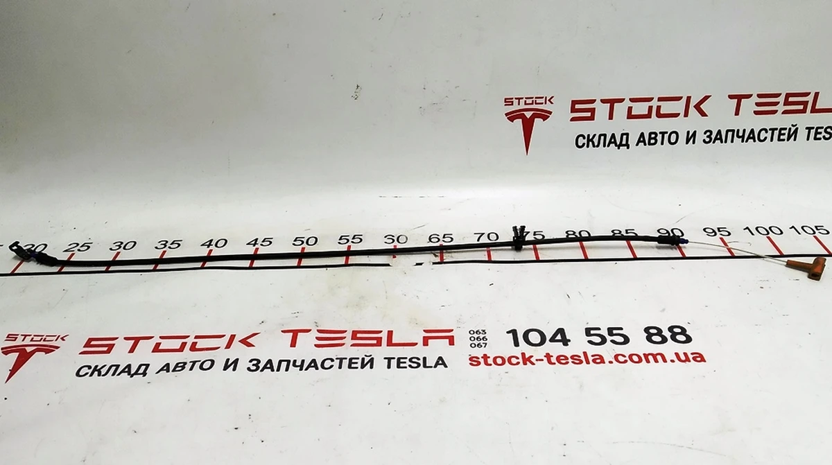 9 Тросик аварийного открытия капота левый Tesla model S REST 1066700-00-A