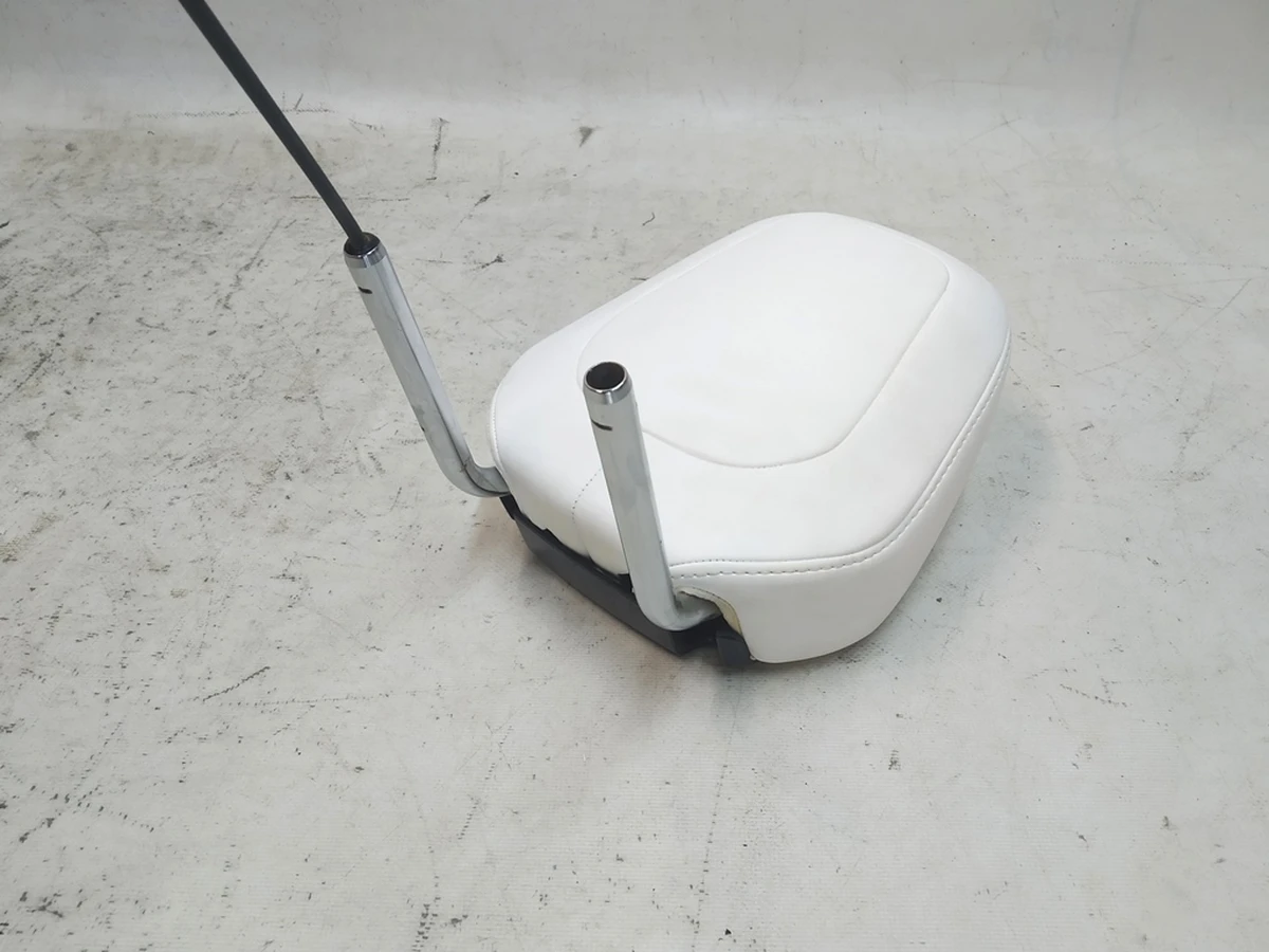 2 3RD row headrest assembly – LUX ULTRA WHITE (damaged) Tesla Model X 1066899-01-A