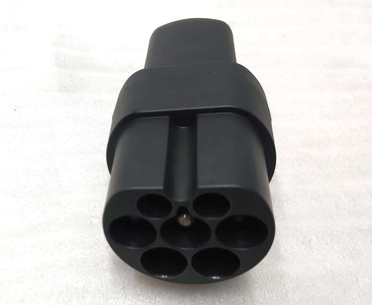 EV Charging Adapter TYPE2 IP44 200A DC 1000V LL Tesla Model S, Model S REST, Model X 1067348-00-S