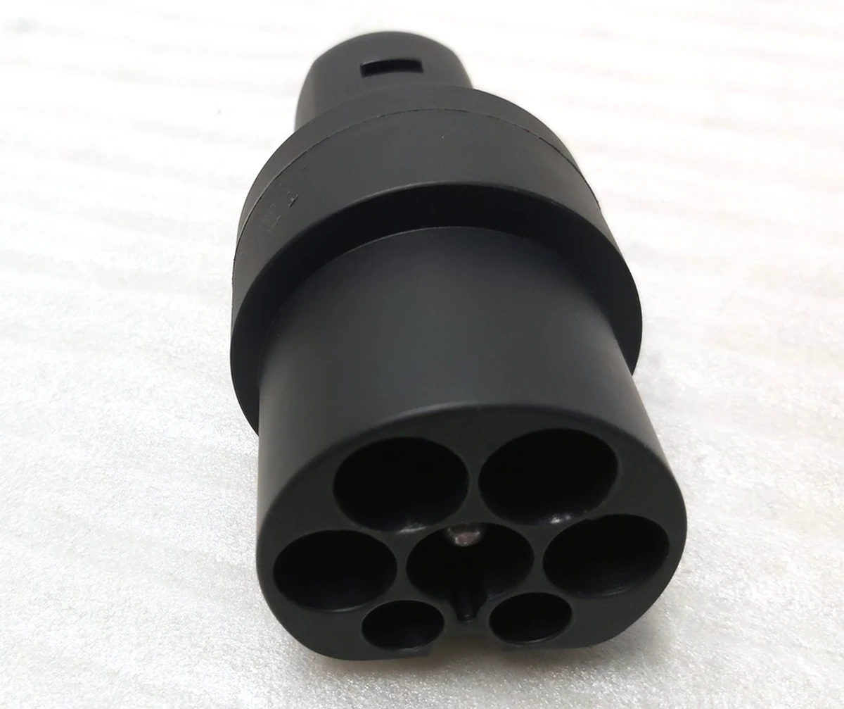 EV Charging Adapter TYPE2 IP44 200A DC 1000V LL Tesla Model S, Model S REST, Model X 1067348-00-S