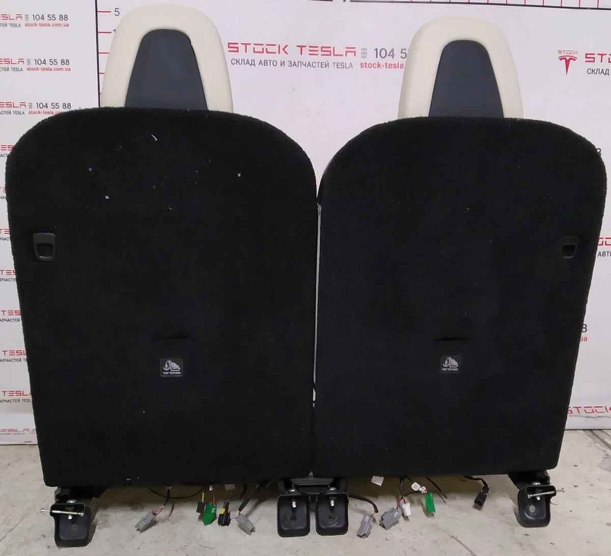 1 Сидіння 3-й ряд у зборі PUR CRM Tesla model X 3123808-03-A