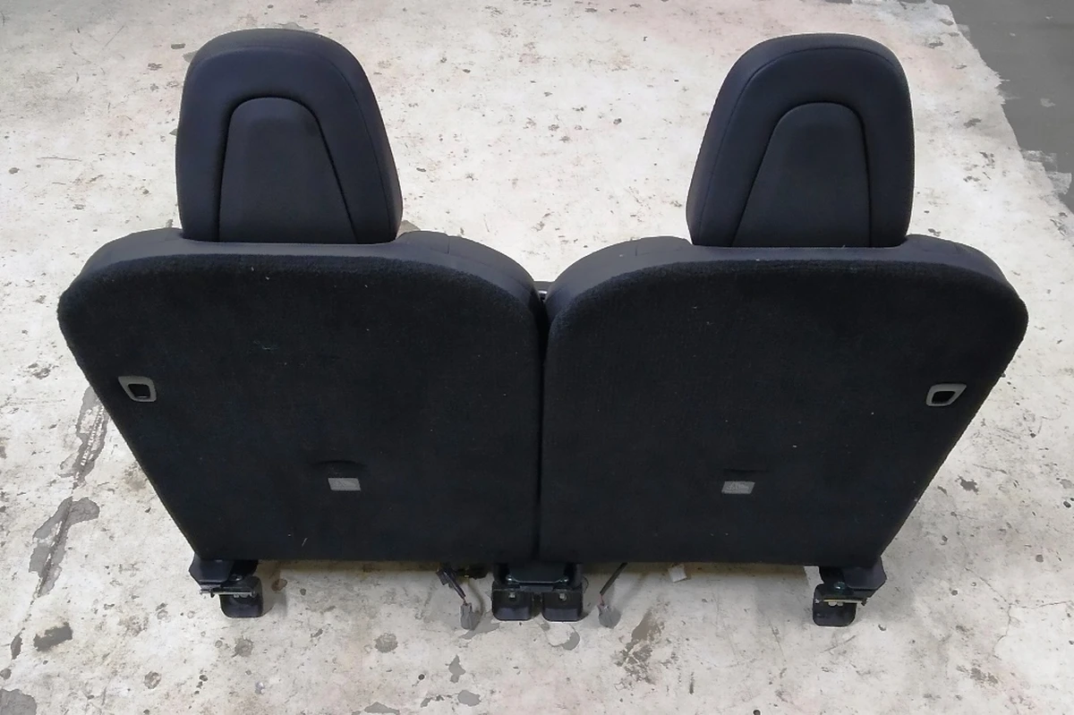 1 NA MX 3R SEAT ASY PUR CRM without presence sensor Tesla model X 3123808-03-A