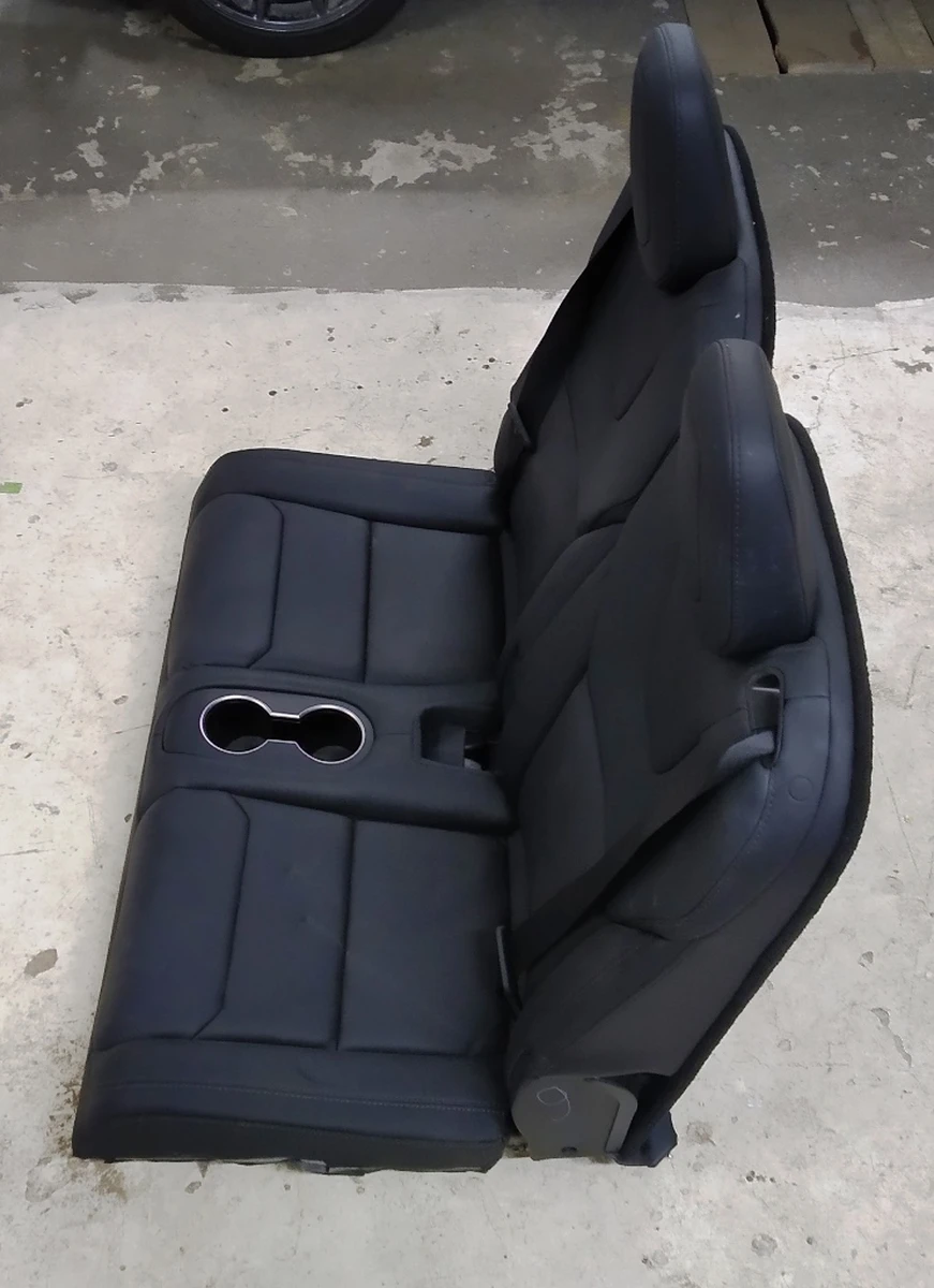 1 NA MX 3R SEAT ASY PUR CRM without presence sensor Tesla model X 3123808-03-A