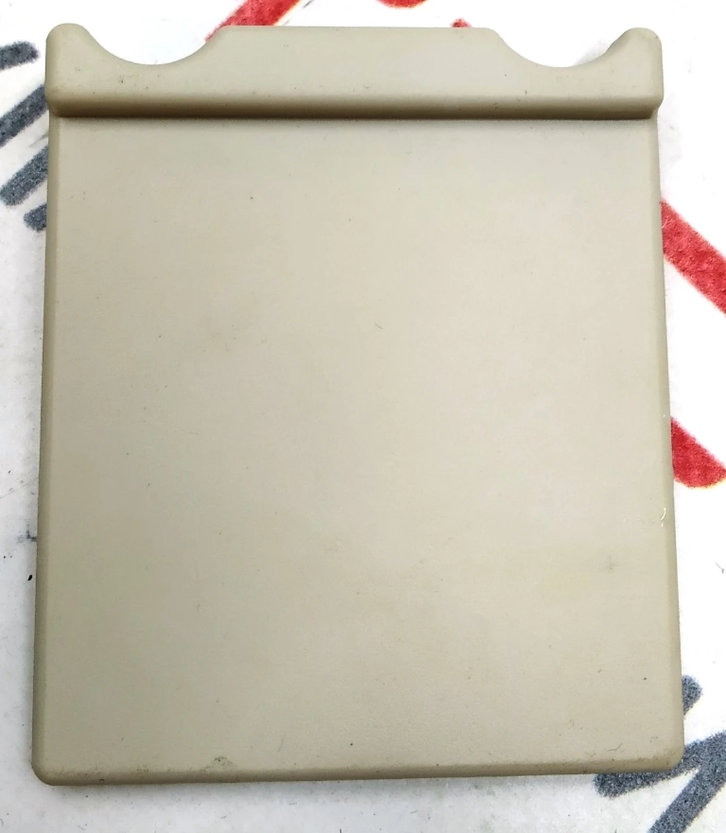 4 Декоративна накладка (пластик) мех. рег. підголівника сидіння 1-го ряду TAN Tesla model S REST, model X 1067384-03-A