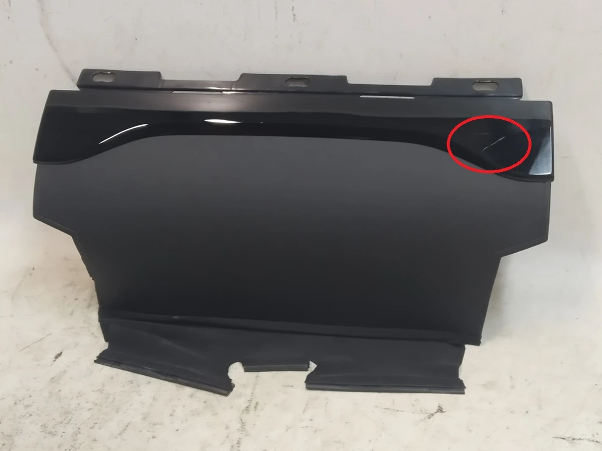 3 Чехол-накладка (кожа) нижняя водительского/пассажирского сиденья глянцевая Б/У Tesla Model S REST, Model X 1088150-00-B