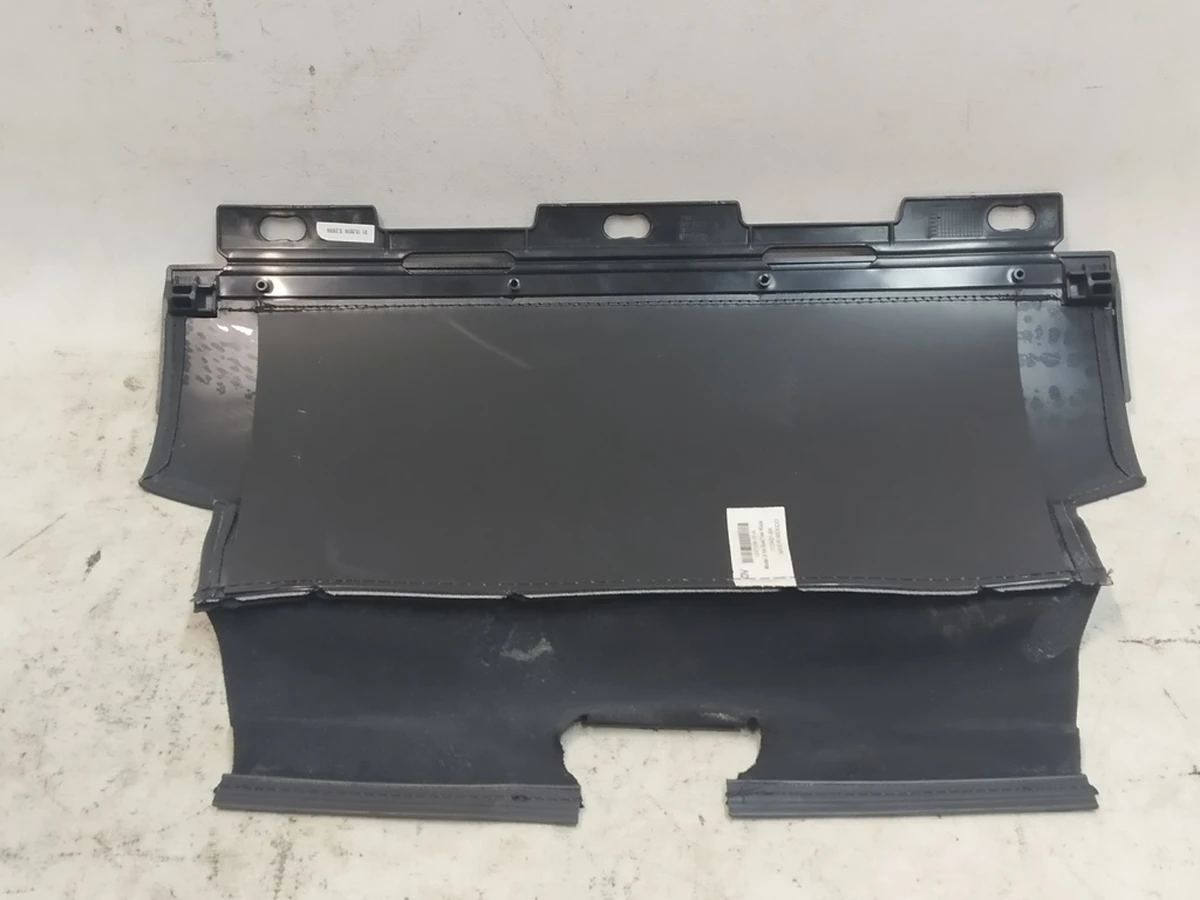 3 Чехол-накладка (кожа) нижняя водительского/пассажирского сиденья глянцевая Б/У Tesla Model S REST, Model X 1088150-00-B