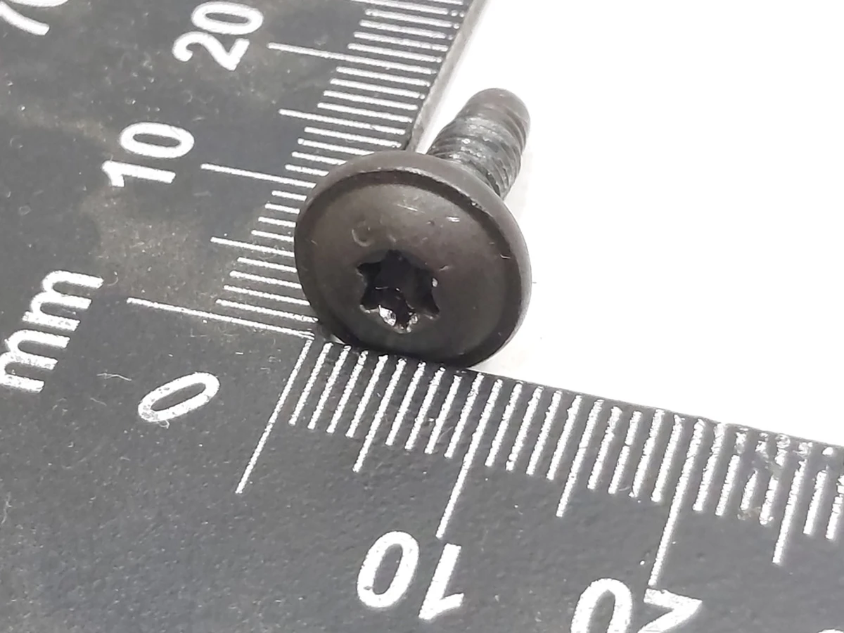 9 BLT PN M5x0.8 STL Tesla model X 1067420-00-A