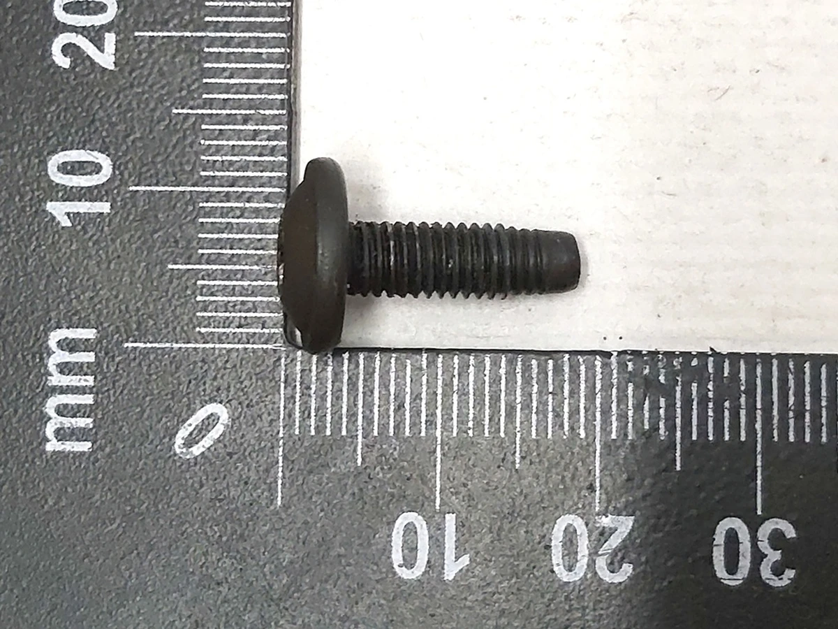 9 BLT PN M5x0.8 STL Tesla model X 1067420-00-A