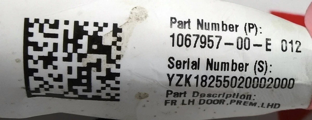 1 Електропроводка двері передньої лівої Tesla model 3 1067957-00-F