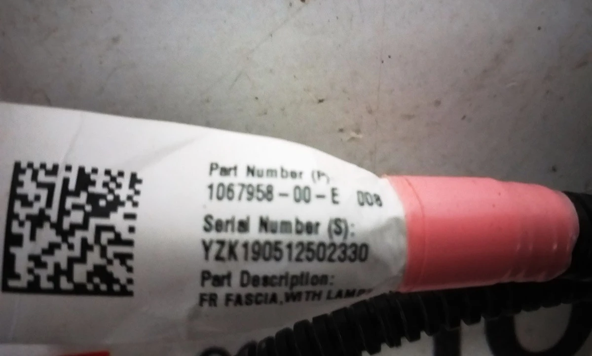 1 Assembly, Harness , Front Fascia, M3,Prem, Fascia Lamps 2.5AP Tesla Model 3 1067958-00-E