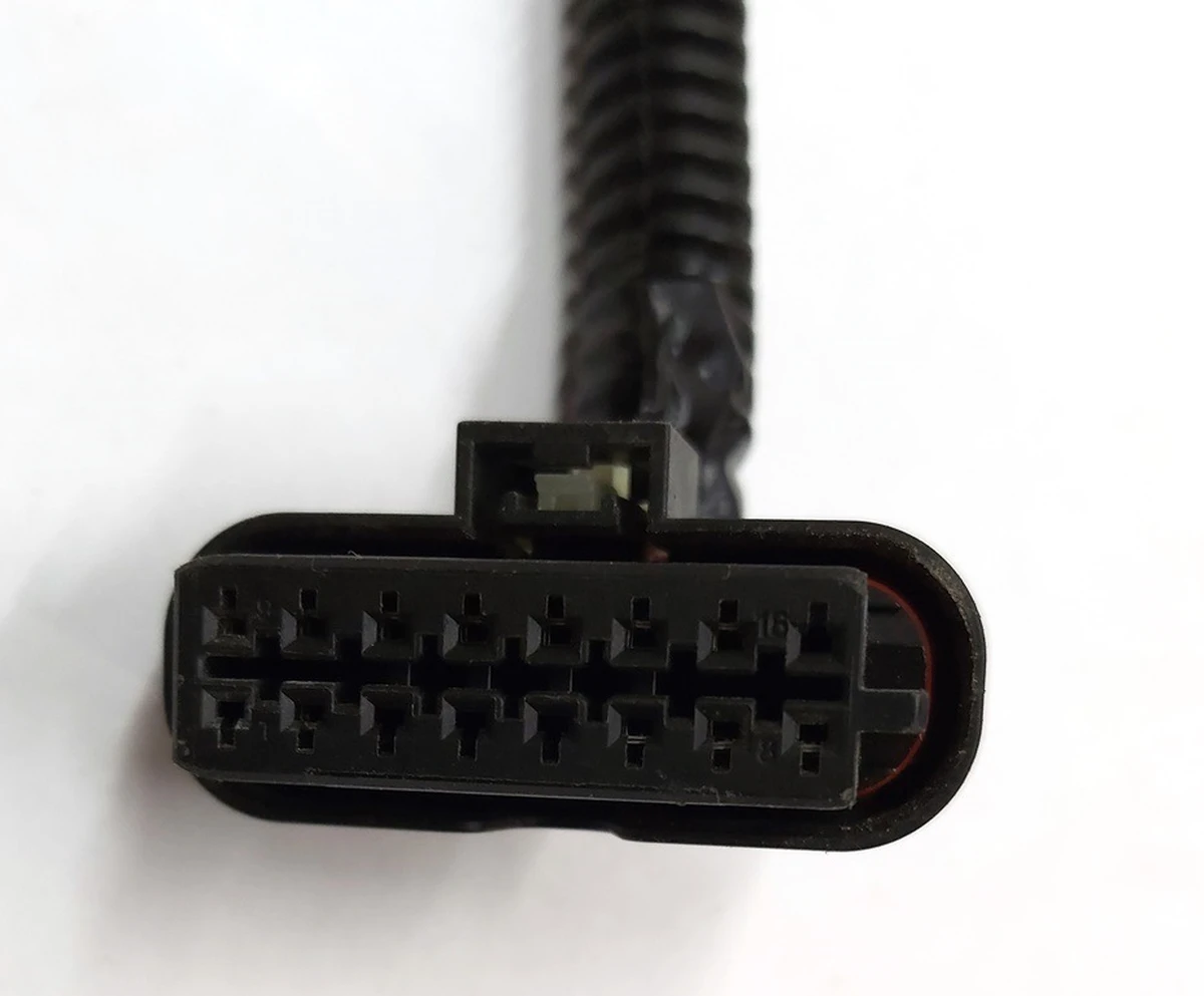 Connector (chip) for front bumper PA66GF25 (female) 807-445 RH Tesla model 3 1067958-00-E