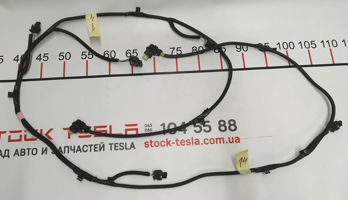 2 Електропроводка бампера заднього (6 парктроников) Tesla model 3 1067959-00-E