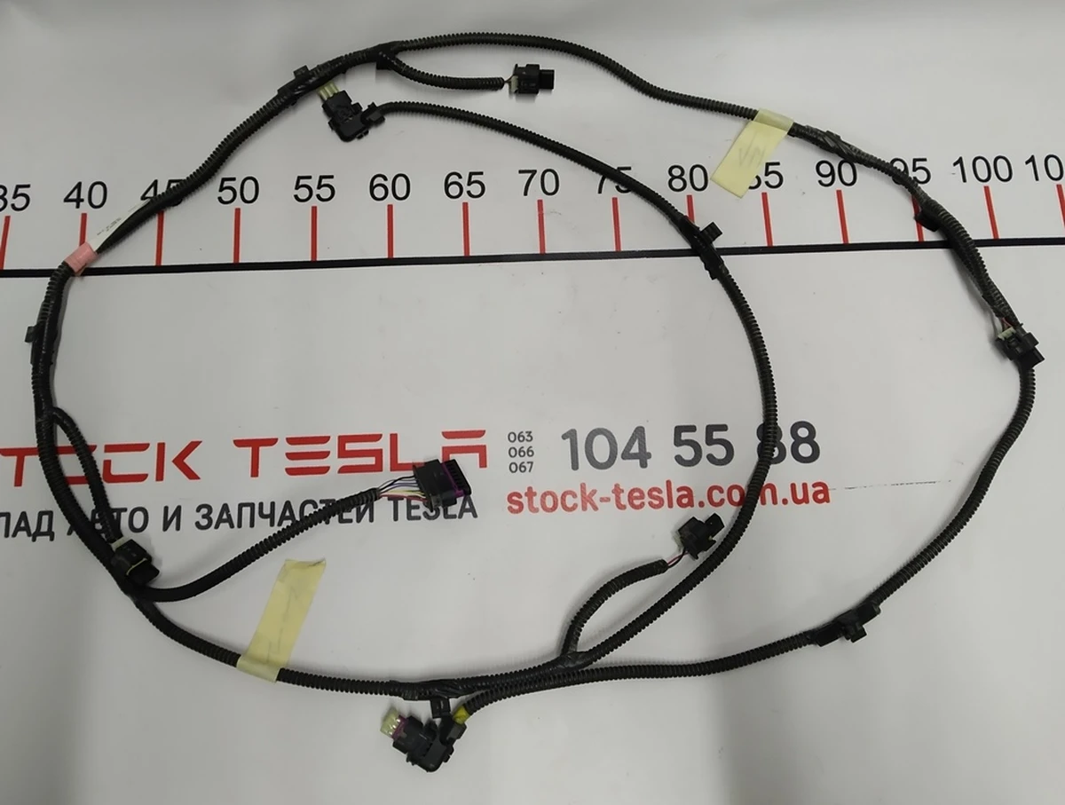 2 Електропроводка бампера заднього (6 парктроников) Tesla model 3 1067959-00-E