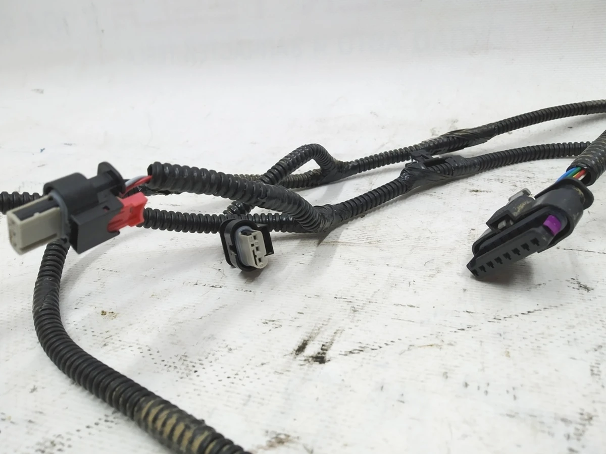 2 Електропроводка бампера заднього (6 парктроніків) Tesla model 3 1067959-00-E