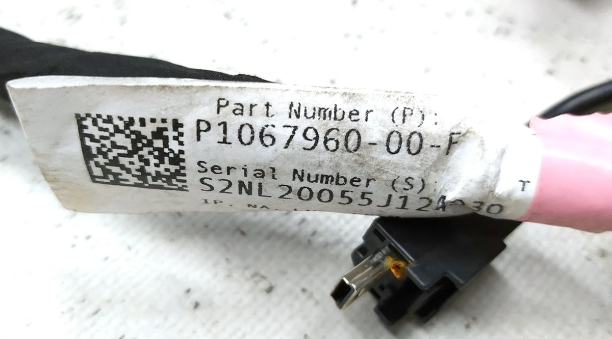 1 Електропроводка інструментальної панелі (торпедо) PREMIUM RWD Tesla model 3 1067960-00-F