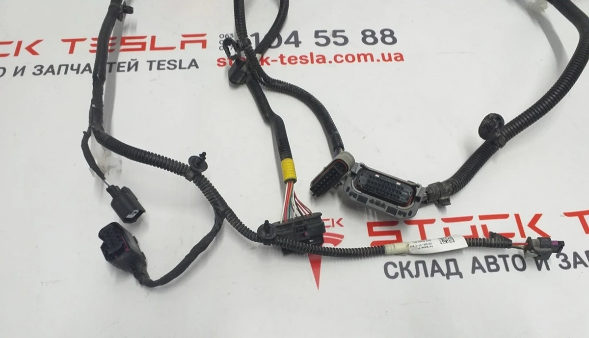 1 Проводка заднього підрамника RWD (пружинна підвіска) Tesla model 3 1067968-01-E