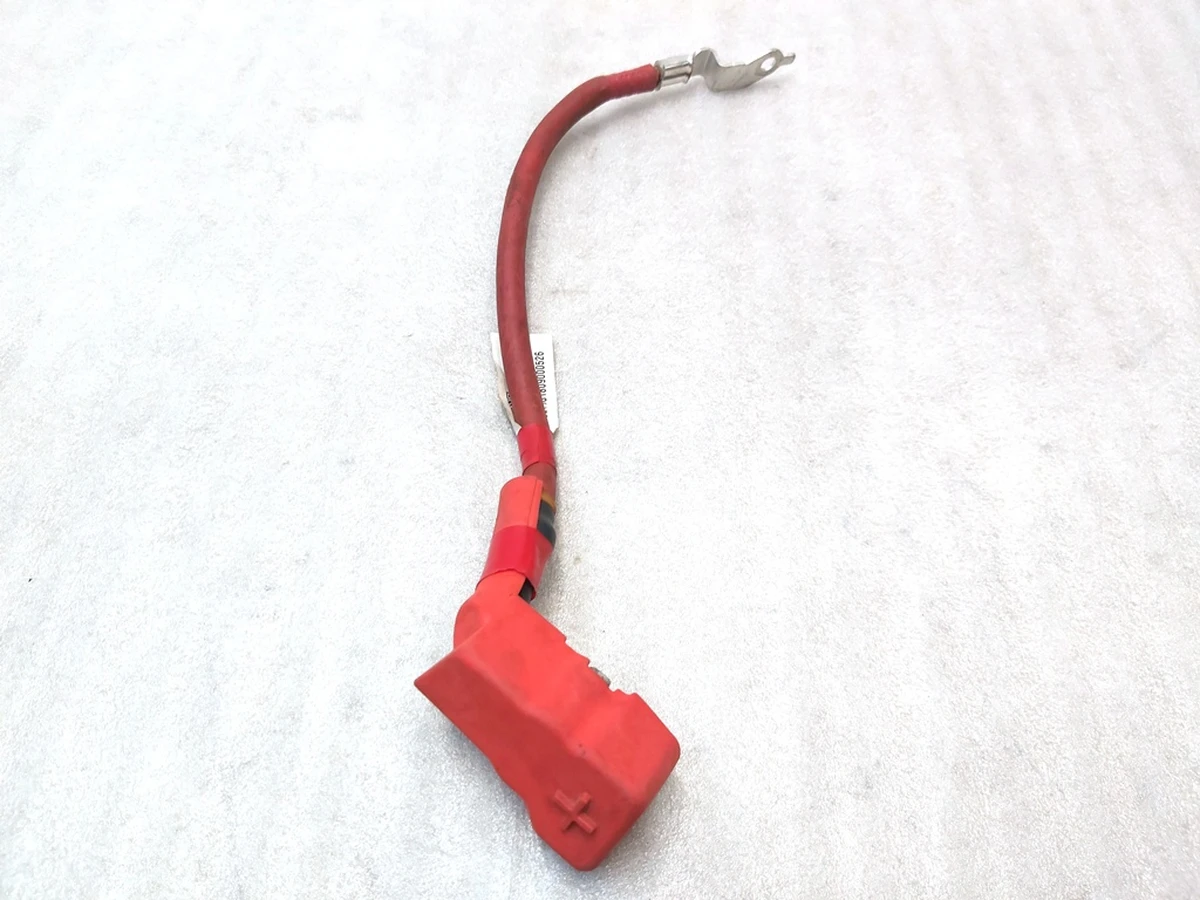 11 Кабель АКБ "плюс" із ізолятором Tesla model 3 1532350-00-A