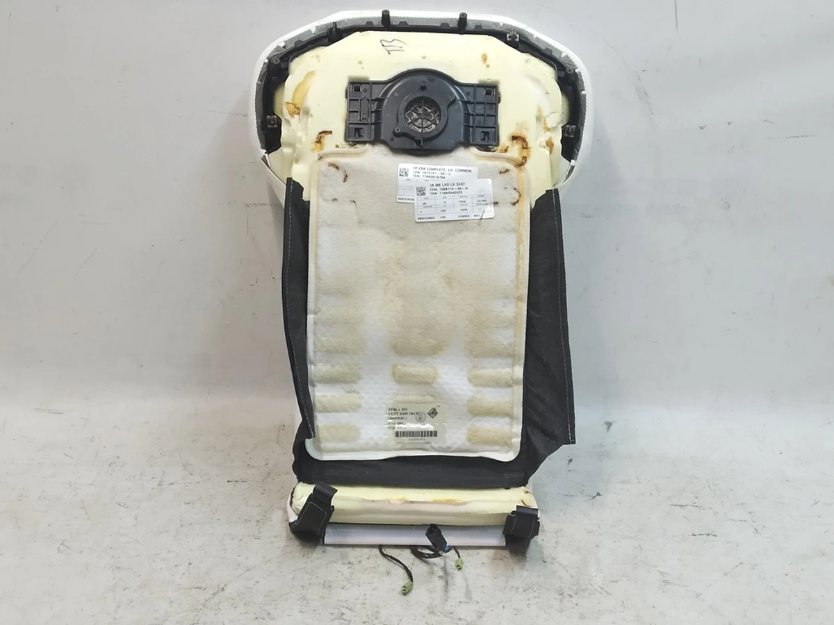 1 NORTH AMERICA - 1ST row seat assembly - left hand drive - LEFT HAND - LUXURY - WHITE (oxidation) Tesla Model S REST, Model X 1074785-04-E