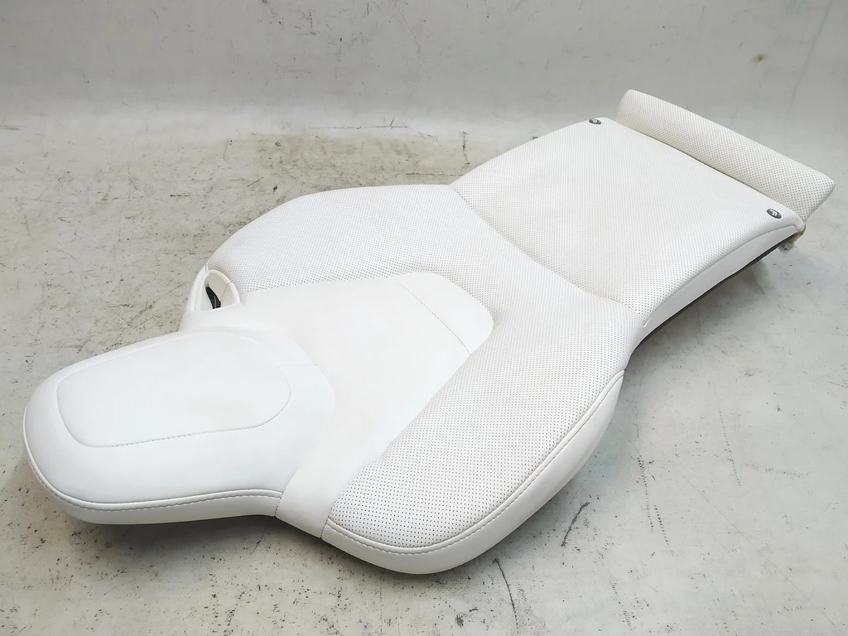 10 Спинка сидіння 2-го ряду LUX ULTRA WHITE з пінним наповненням ліва 1068126 Tesla Model X 1076089