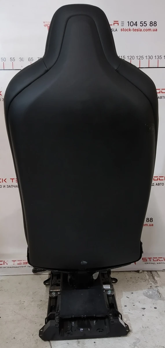 2 Сидіння 2-го ряду праве PUR BLK з хутром. передв. у зборі (без подушки безпеки) Tesla model X 3123608-02-A