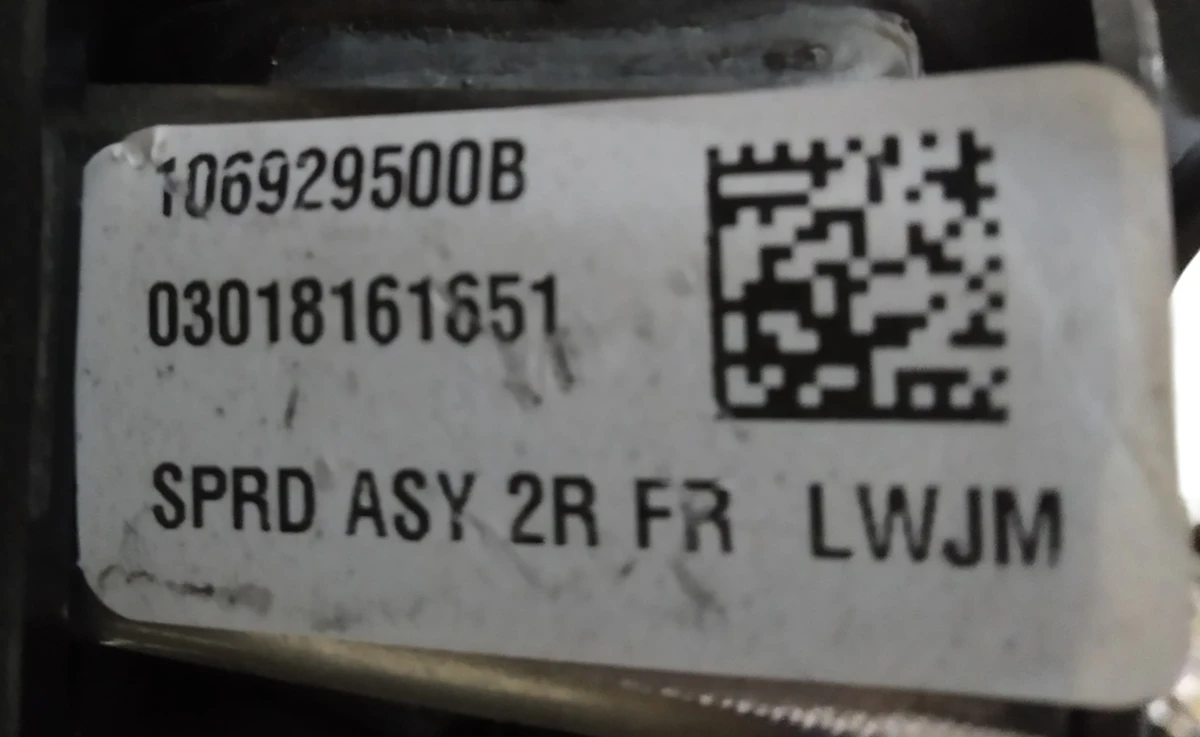 2 Сидіння 2-го ряду праве PUR BLK з хутром. передв. у зборі (без подушки безпеки) Tesla model X 3123608-02-A