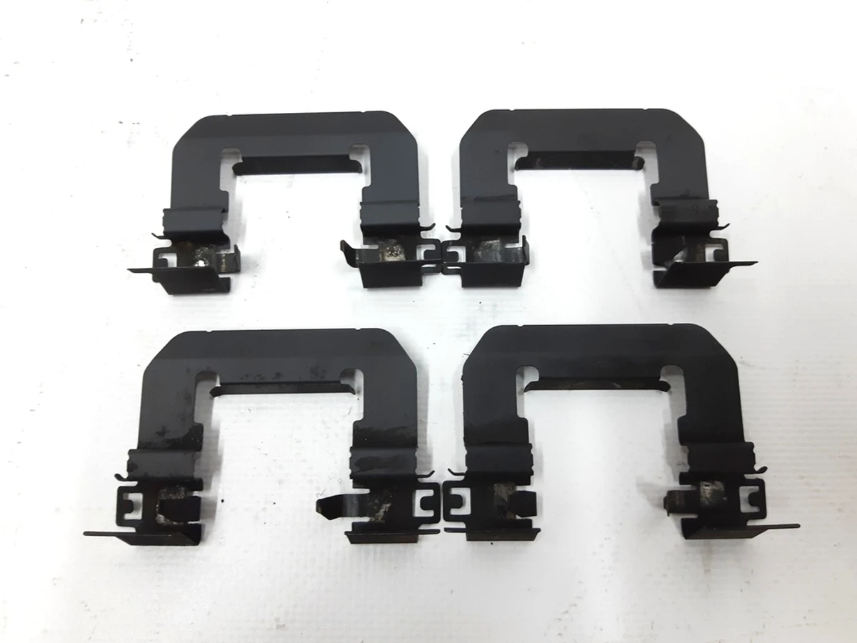 3 Пружины колодок тормозных задних (комплект 4 штуки) Tesla model S, model S REST 1068331-00-B