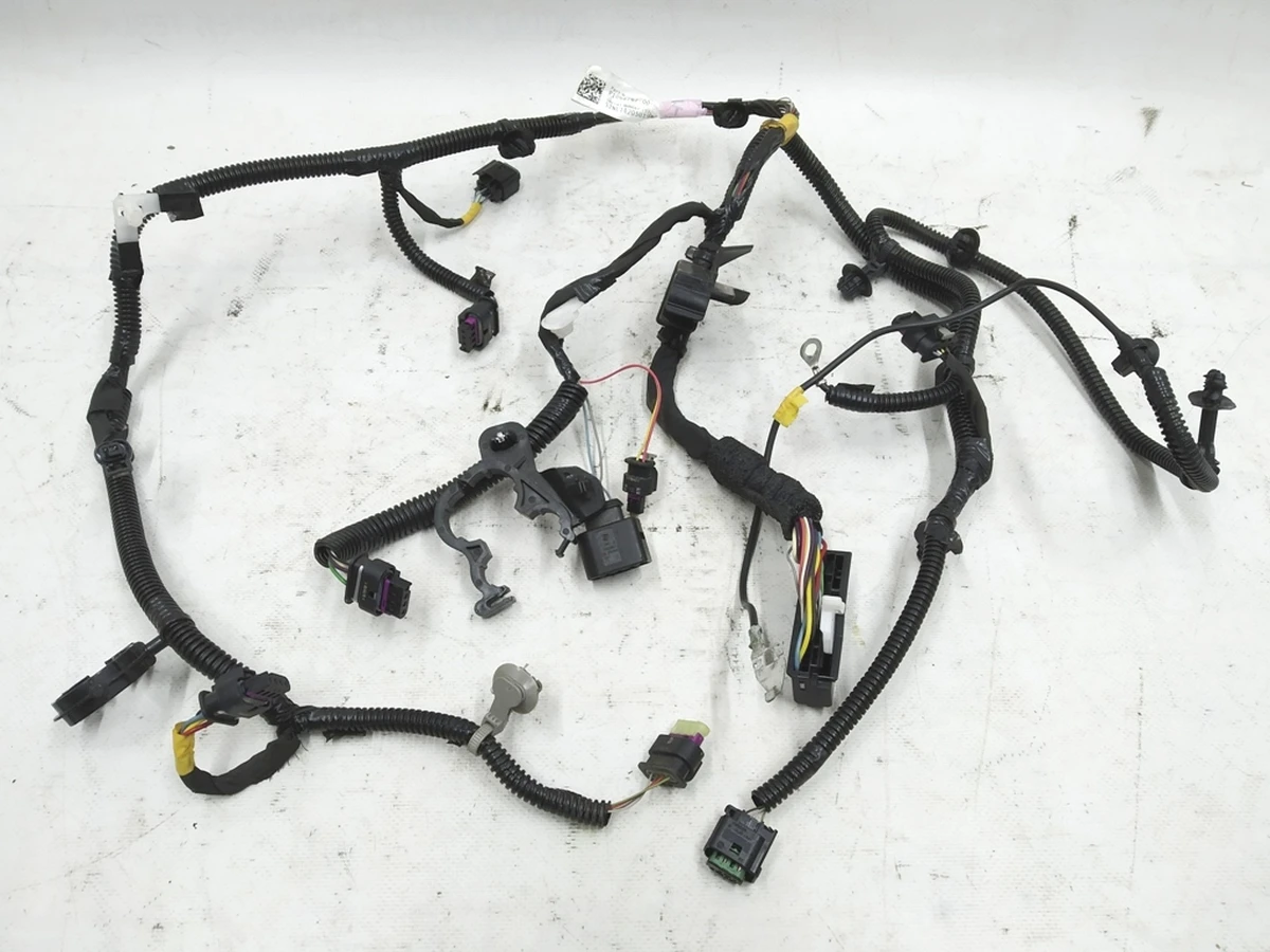 1 Электропроводка батареи 12V Tesla model 3 1068767-00-G