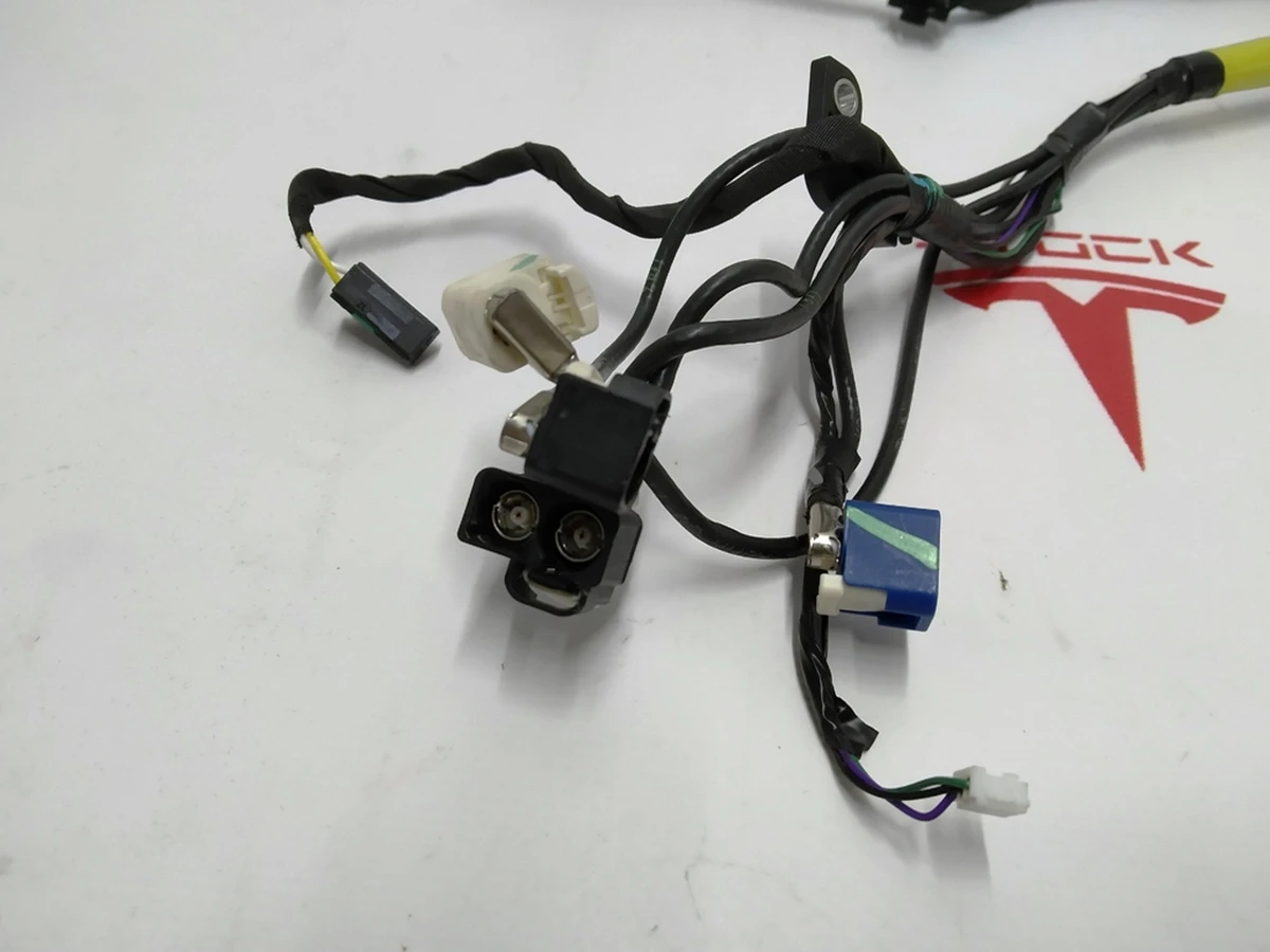 1 ASY,HARN,GLASS, Tesla model 3 1068787-00-E