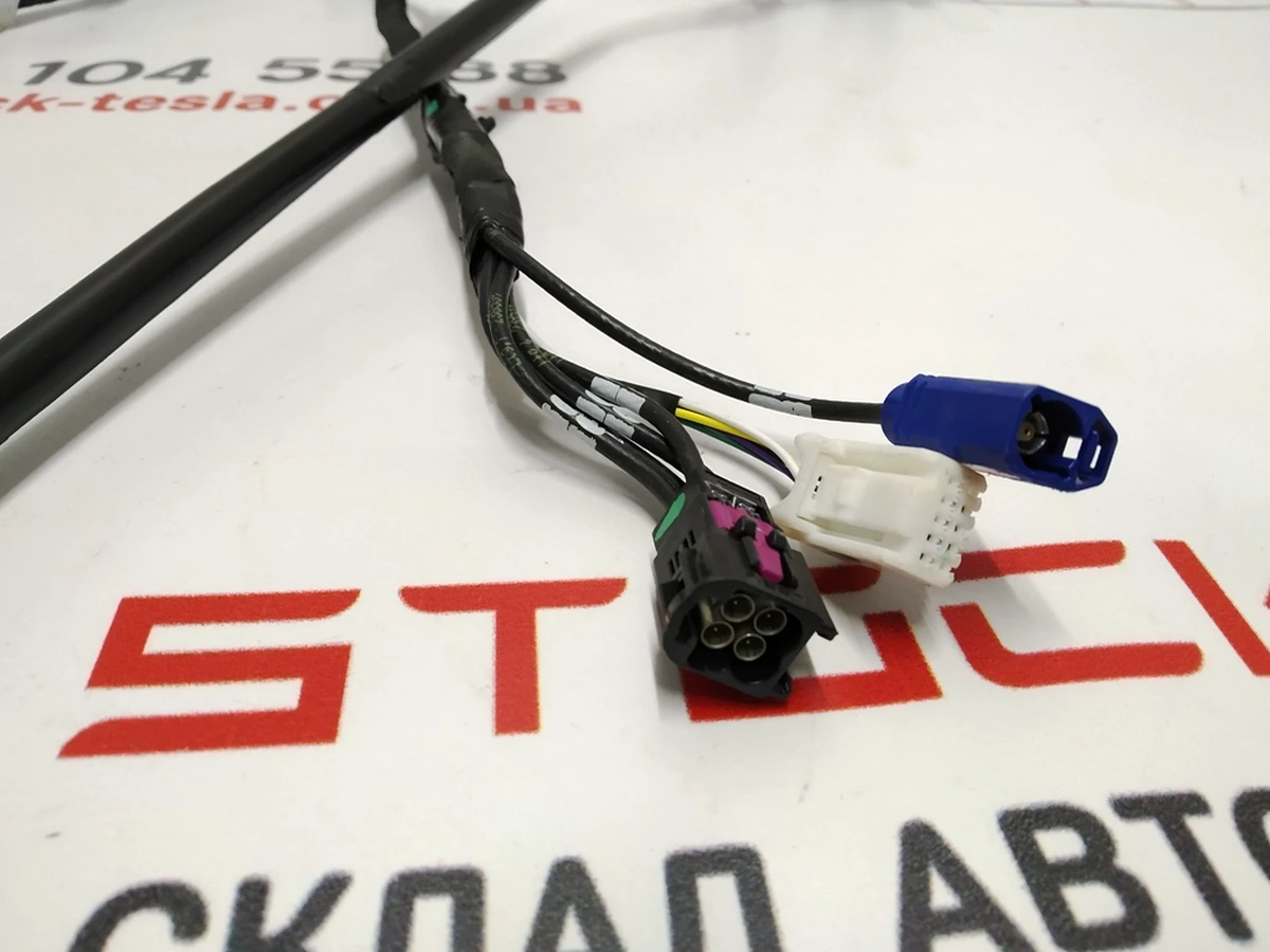 1 ASY,HARN,GLASS, Tesla model 3 1068787-00-E