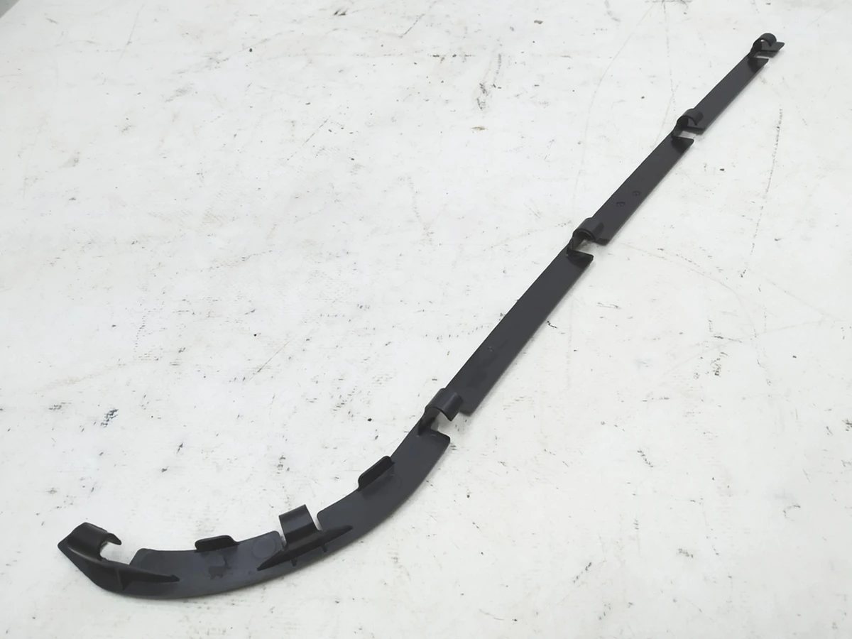 1 Крепление электропроводки камеры и GPS модуля лобового стекла Tesla model 3 1068787-00-E